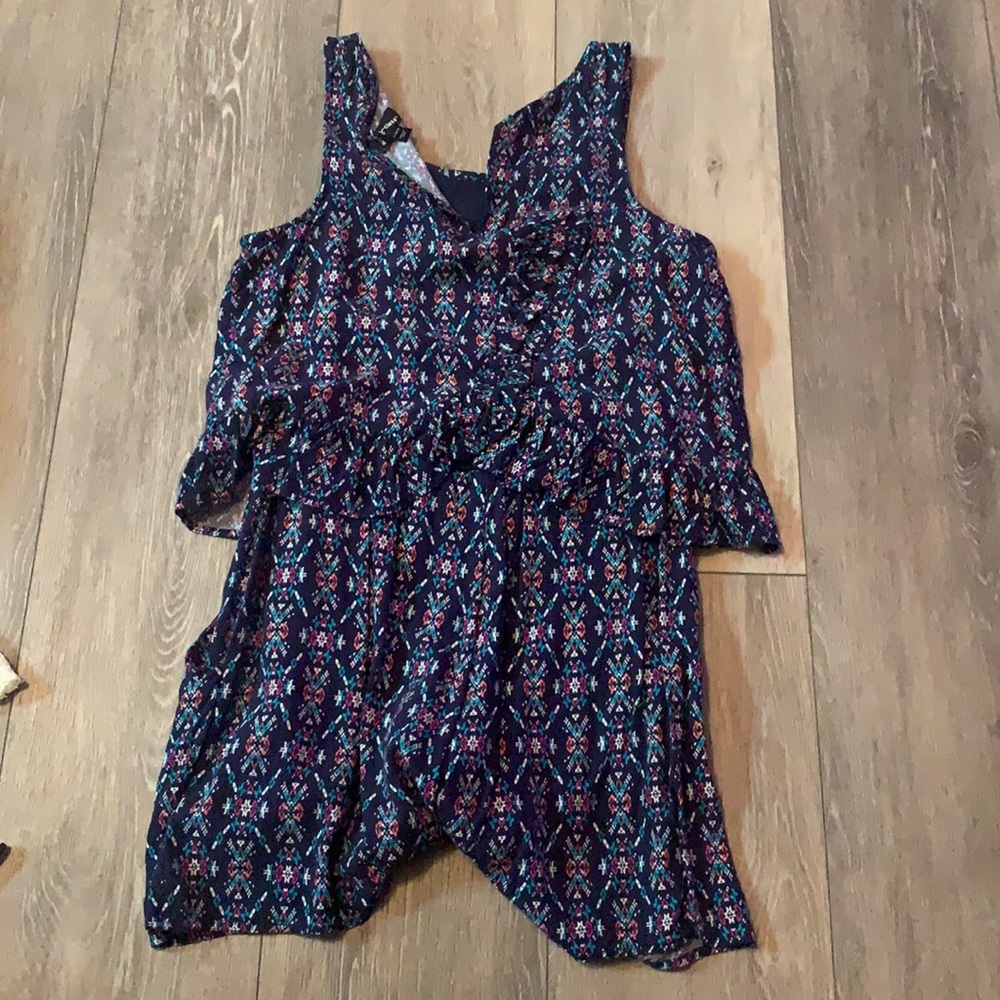 jumpsuit - Picture 2 of 2